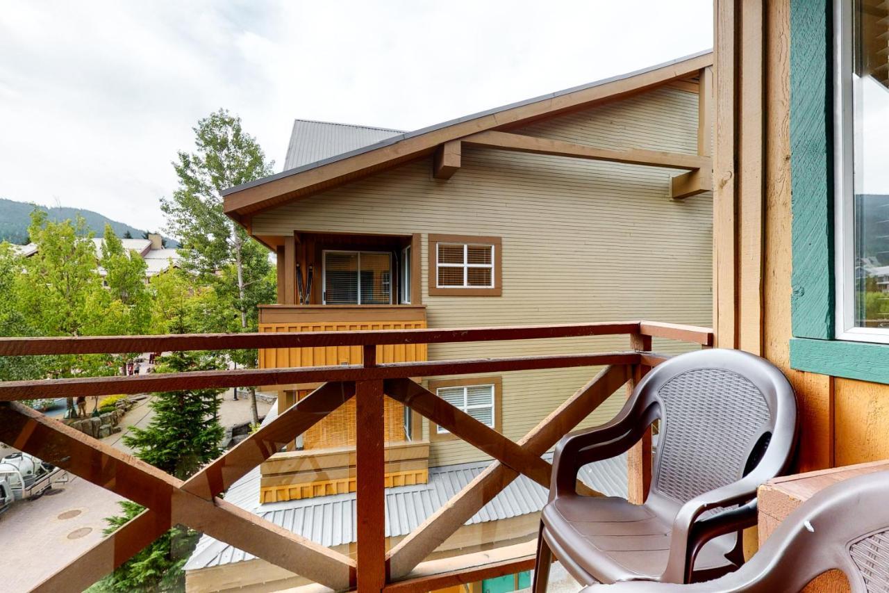 Marketplace Lodge Whistler Esterno foto