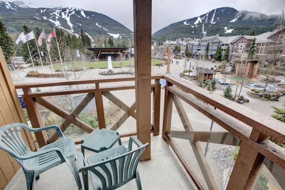 Marketplace Lodge Whistler Esterno foto