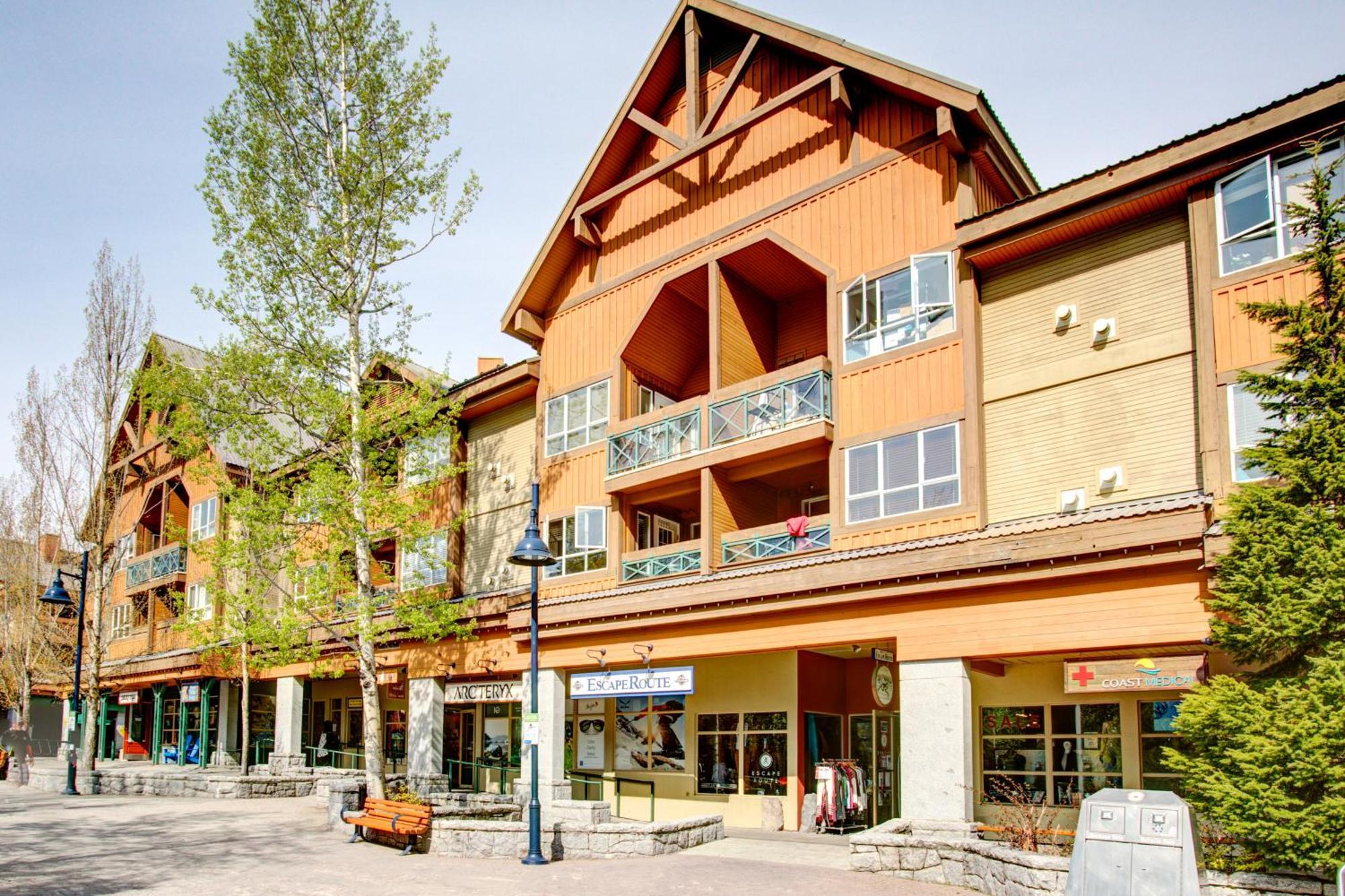 Marketplace Lodge Whistler Esterno foto